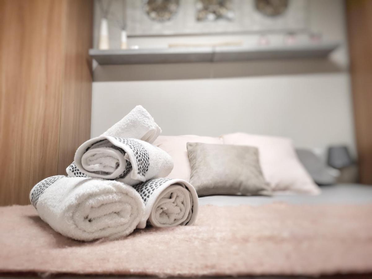 Apartamento Ilarcuris Con Patio Privado Toledo Dış mekan fotoğraf