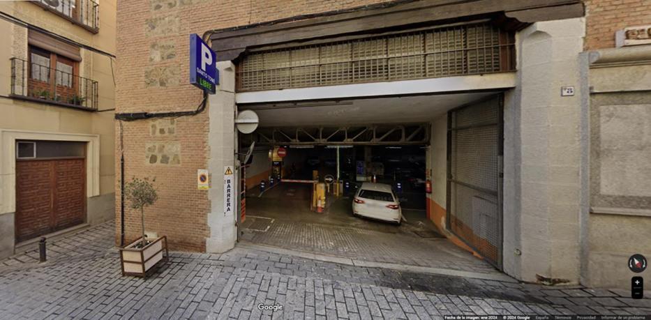 Apartamento Ilarcuris Con Patio Privado Toledo Dış mekan fotoğraf